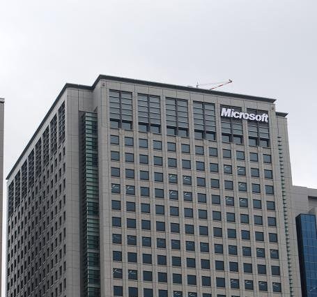 マイクロソフト日本法人、「日本マイクロソフト株式会社」に社名変更……25周年記念サイトも開設 画像