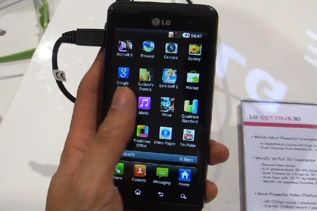 【MWC 2011（Vol.32）：動画】LGが裸眼3Dスマートフォン「Optimus 3D」！最速プロセッサ搭載 画像