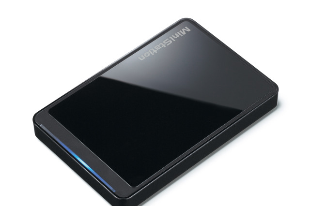 バッファロー、テレビ背面への取り付けが可能な録画用外付けHDD 画像