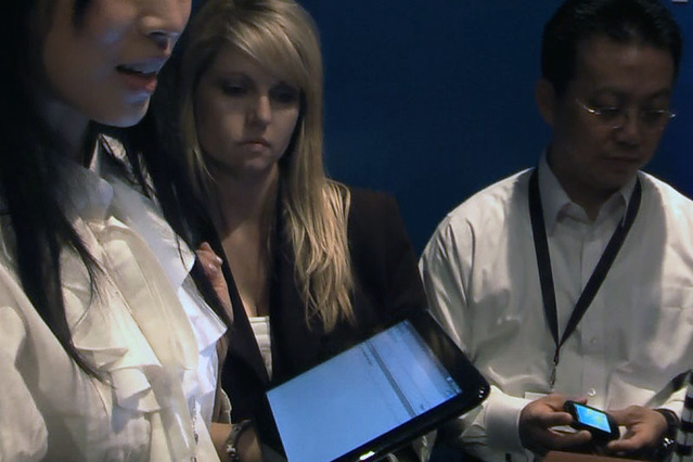 【HP Press Event 上海：動画】WebOS搭載タブレット「HP TouchPad」をデモ 画像