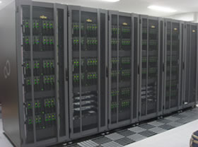 富士通、計算科学振興財団の新スパコンシステム「FOCUSスパコン」をPCクラスタ型で構築 画像