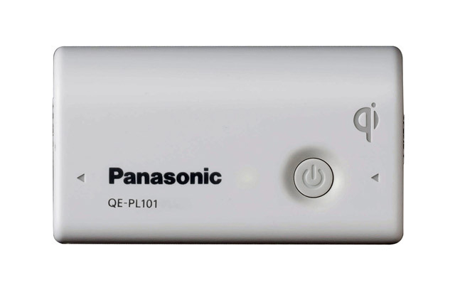 パナソニック、ケーブル不要で充電できる無接点充電パッド 画像