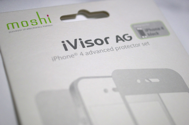 【レビュー】貼り直し可能なiPhone 4用保護フィルム、「iVisor AG for iPhone 4」 画像