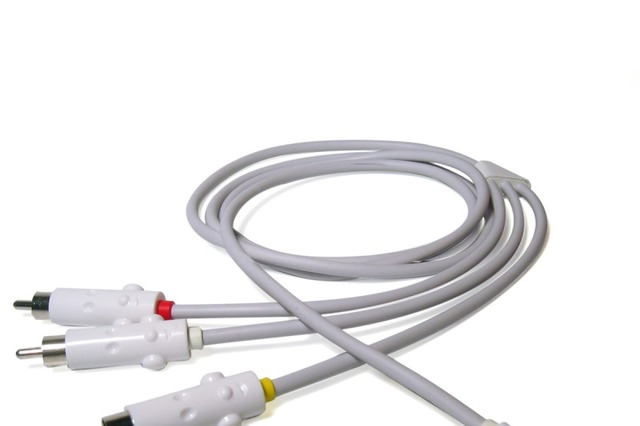 キュートな顔をあしらったiPod用オーディオケーブル「CableGuys」2製品が発売 画像