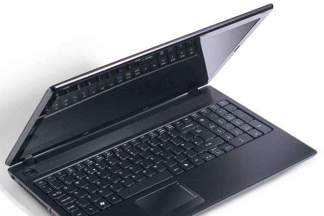 実売3万8千円～、デュアルコア搭載の15.6型ノートPC「eME729Z」シリーズ3機種 画像