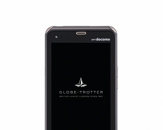 NTTドコモ、デザインコラボスマートフォン「F-12C」の特別モデルを発表 画像