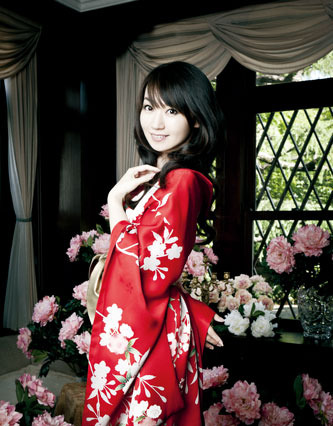 新曲解説や近況報告などのトークも！水樹奈々の“純潔生放送” 画像