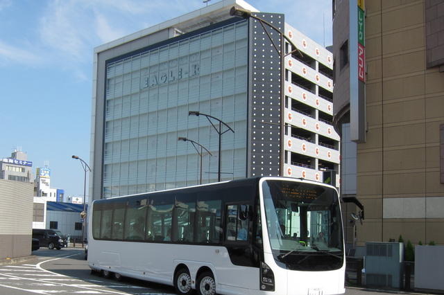 慶應電動バスが公道試乗会を実施 画像