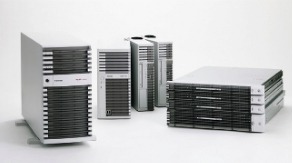 東芝、IAサーバ「MAGNIA」シリーズのラインアップを刷新……動作できる上限温度を40度に 画像