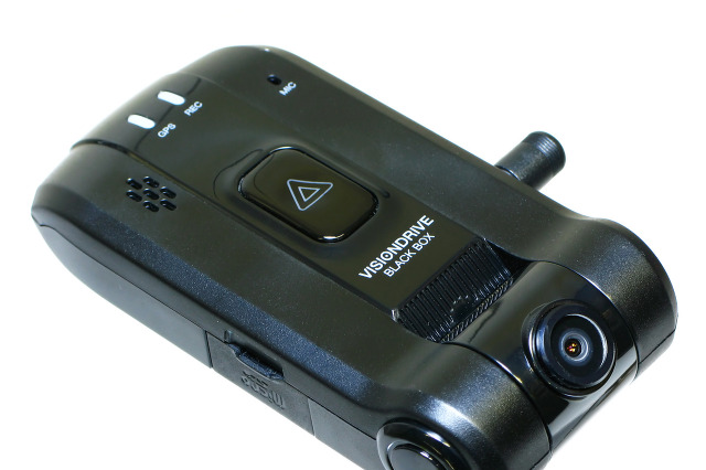 GPS情報と一緒に車窓風景を録画するドライブレコーダー 画像