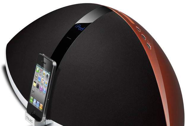 ティアック、iPod/iPhone専用コネクタを内蔵するCDサウンドシステム 画像