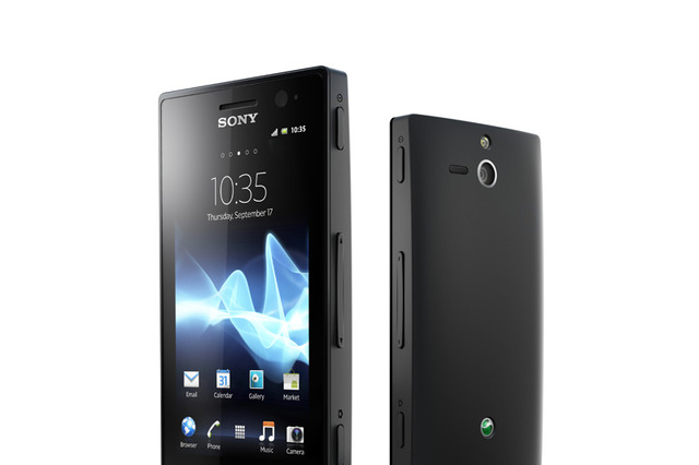 【MWC 2012 Vol.7（動画）】コンパクトデザインの「Xperia U」！写真や音楽に合わせてイルミネーションが変化 画像