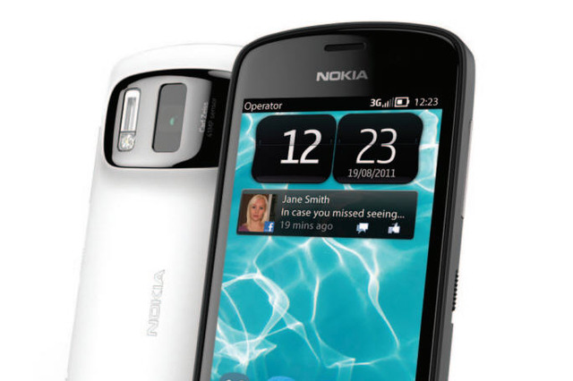 【MWC 2012（Vol.18）】4100万画素のカメラを搭載したスマートフォン「Nokia 808 PureView」 画像