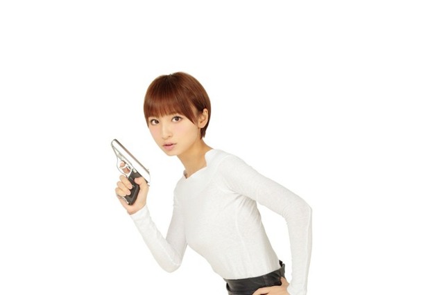 AKB48篠田麻里子が女性スパイとなって大立ち回り……米ドラマCM今日からOA  画像