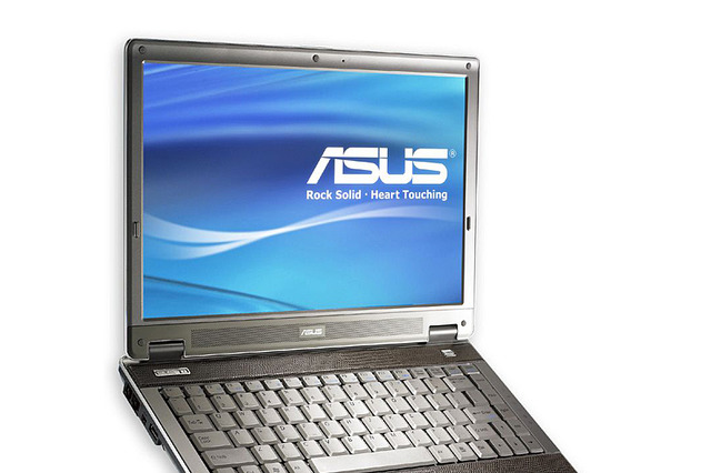 ASUS、牛革張りのVista搭載ハイスペックノートPC「W6Fp」 画像