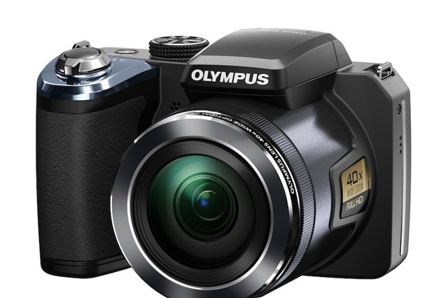 オリンパス、光学40倍のズームレンズを搭載する単3形電池駆動のデジカメ 画像