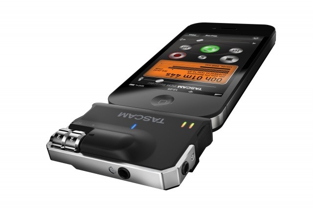 ティアック、高性能なiPhone・iPad・iPod touch用ラインアンプとコンデンサーマイク 画像