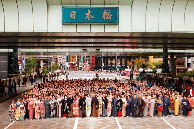 日本橋の橋上で初の着物ファッッションショー開催……「TOKYO KIMONO WEEK 2012」 画像
