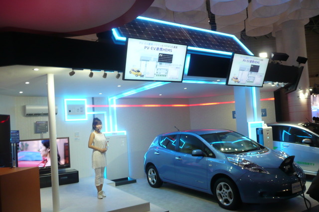 【CEATEC 2012 Vol.47】太陽光発電と電気自動車を連携させたHEMS……三菱電機 画像