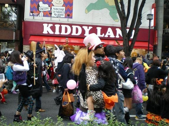 原宿表参道ハローハロウィーンパンプキンパレード 10月28日 画像