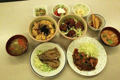 TVアニメ「となりの怪物くん」×立命館大学 学食のコラボメニューを食べてみた! 画像