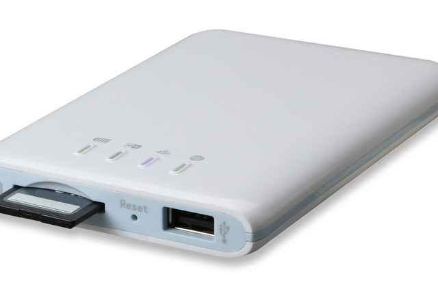 バッテリ内蔵！ スマホ充電機能付のWi-Fi SDカードリーダー「REX-WIFISD1」  画像