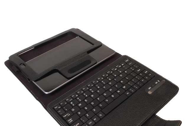 7型Androidタブレット「Nexus 7」をノートPCのように使える！ ケース一体型無線キーボード 画像
