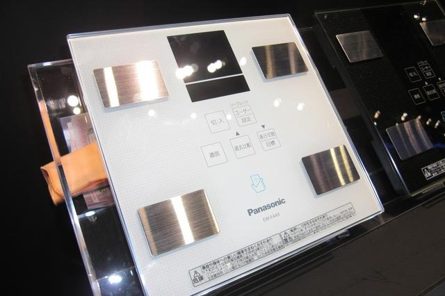 【CEATEC 2012 Vol.43】パナソニック、スマホ連動の健康測定機器 画像