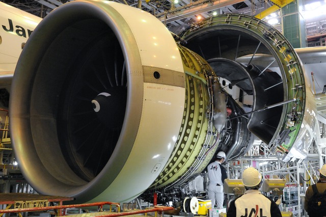 熟練の整備士が細部までチェック！JAL、成田の整備工場を公開 画像