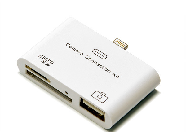 iPad mini/iPad Retina専用Lightningコネクタ搭載カードリーダー1480円  画像