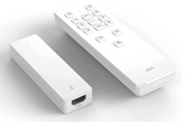KDDI、スティックタイプの小型STB「Smart TV stick」を2月中旬に発売 画像