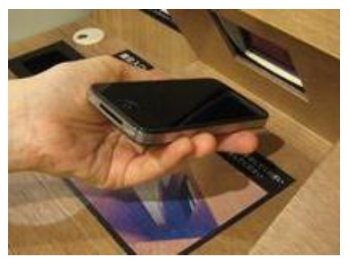 TSUTAYA、「携帯会員証」がiPhoneに対応……バーコードをかざして利用 画像