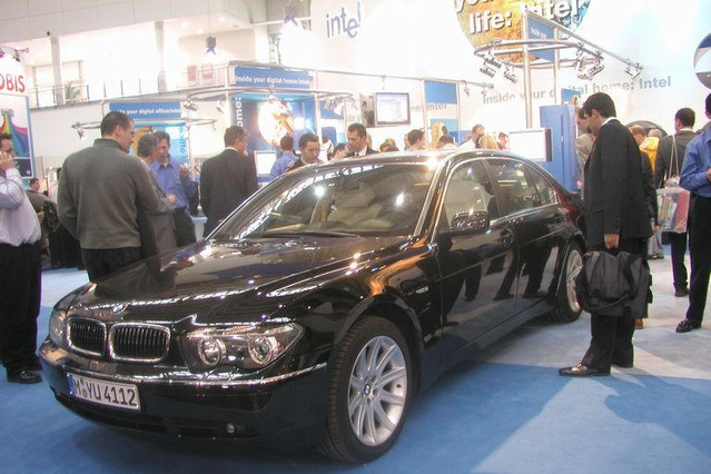 【CeBIT2004】インテルの“デジタルカー” 画像