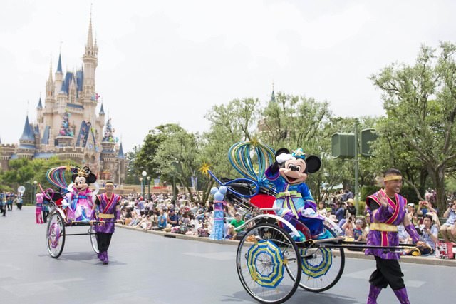 ディズニー恒例の七夕イベント始まる……和風衣装のミッキー＆ミニーが人力車で登場 画像