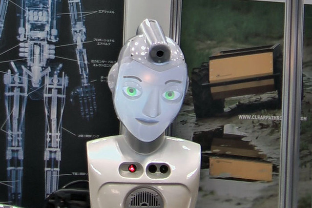 「勝率100％じゃんけんロボット」「ネイルロボット」……国際ロボット展 画像