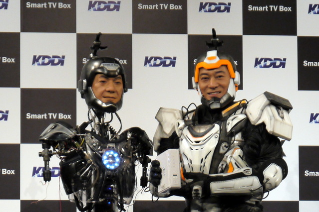 松平健、本人そっくりのロボットに対面！……リアルすぎて「気持ち悪くなってきた」 画像