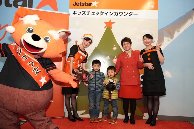 ジェットスター、成田に子供専用チェックインカウンター設置 12月24-25日も 画像