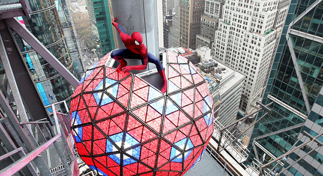 スパイダーマンがN.Y.の新年を祝福!? 画像