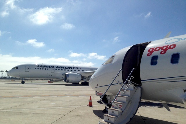 JAL、機内インターネット接続でエンターテイメント　夏から 画像