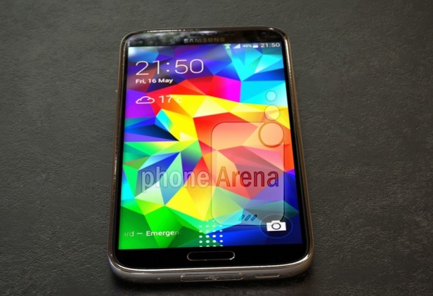 「GALAXY S5」の上位モデルとされる「Galaxy S5 Prime」の写真が流出 画像