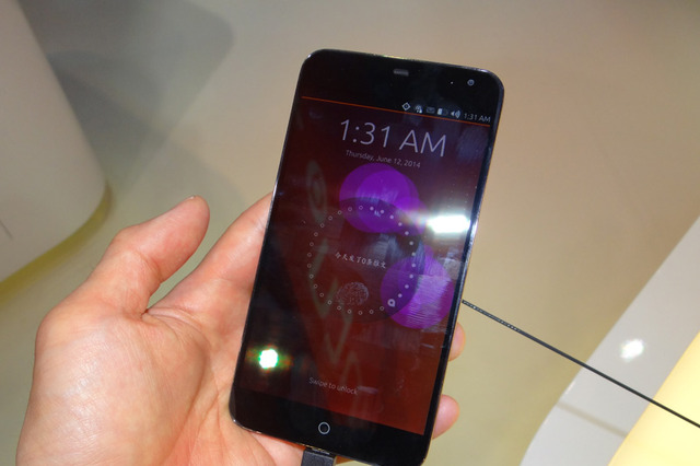 【Mobile Asia Expo 2014 Vol.15】MeizuのUbuntu OS搭載スマホは中国で年内発売予定……実機のハンズオン展示も 画像