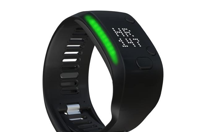 アディダス、リストバンド型のフィットネス端末「miCoach FIT SMART」 199ドル 画像