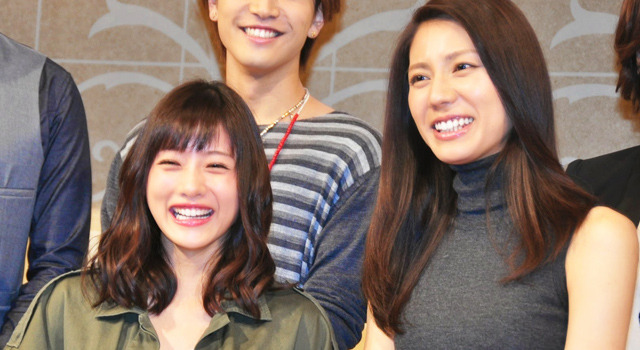 石原さとみが小悪魔に!上目づかいで男を誘惑? 画像
