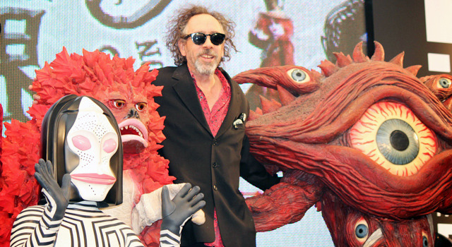 ティム・バートン監督がウルトラ怪獣と念願の対面「僕にとって家族だよ」 画像
