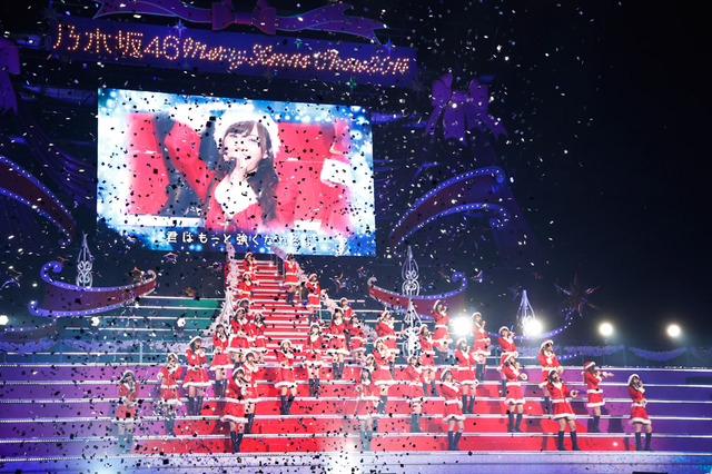 乃木坂46、サンタコスプレでクリスマスライブ開催！ 画像