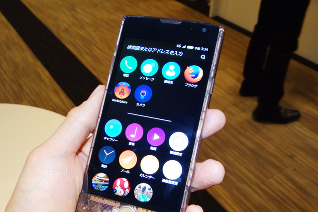 KDDI、国内初のFirefox OS搭載スマホ「Fx0」を25日発売 画像