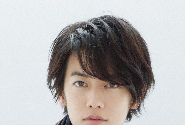 佐藤健、期間限定でTwitter開始……初投稿はフランスロケの写真 画像