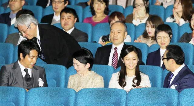 秋篠宮妃紀子さま、佳子さま『風に立つライオン』をご鑑賞…主演の大沢たかお「頭真っ白」 画像