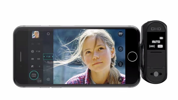 iPhoneに直挿しして高品質撮影するカメラユニット「DxO ONE」 画像