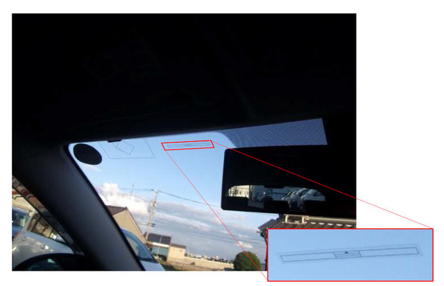 フロントガラスに貼り付ける車両認証用ICタグが登場 画像